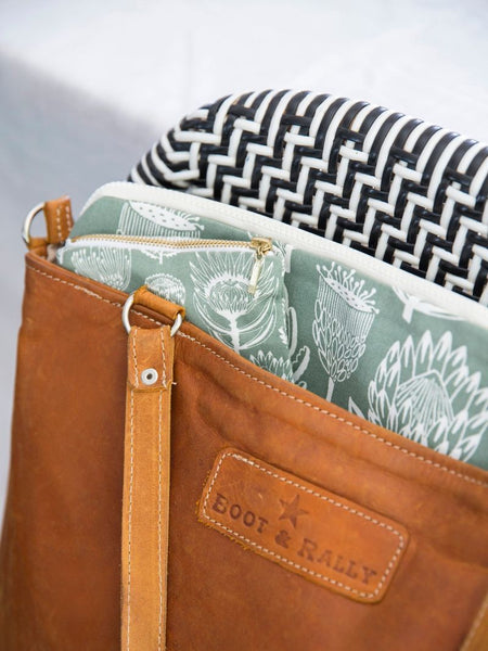 aLoveSupreme iPadケース11インチ　フローラルキングダムGreen