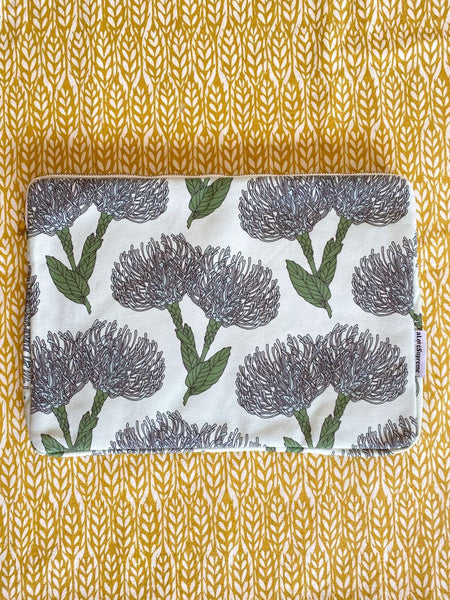 aLoveSupreme 13インチ　　　パソコンケース　Pincushion