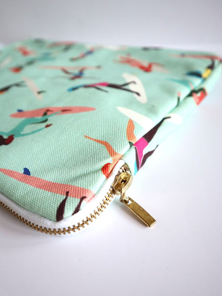 aLoveSupreme 13インチ　　　パソコンケース　サーファーMint