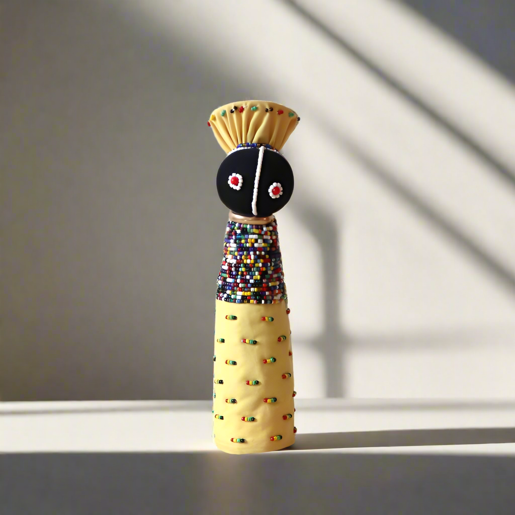 ンデベレ人形　Thoughtful