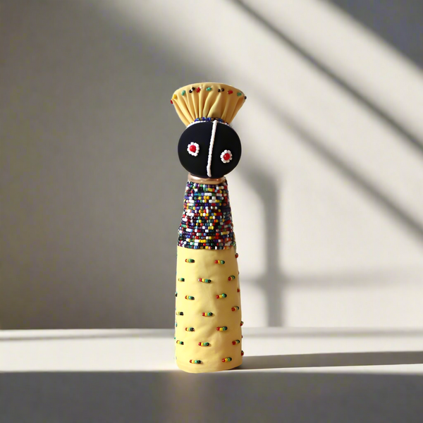 ンデベレ人形　Thoughtful