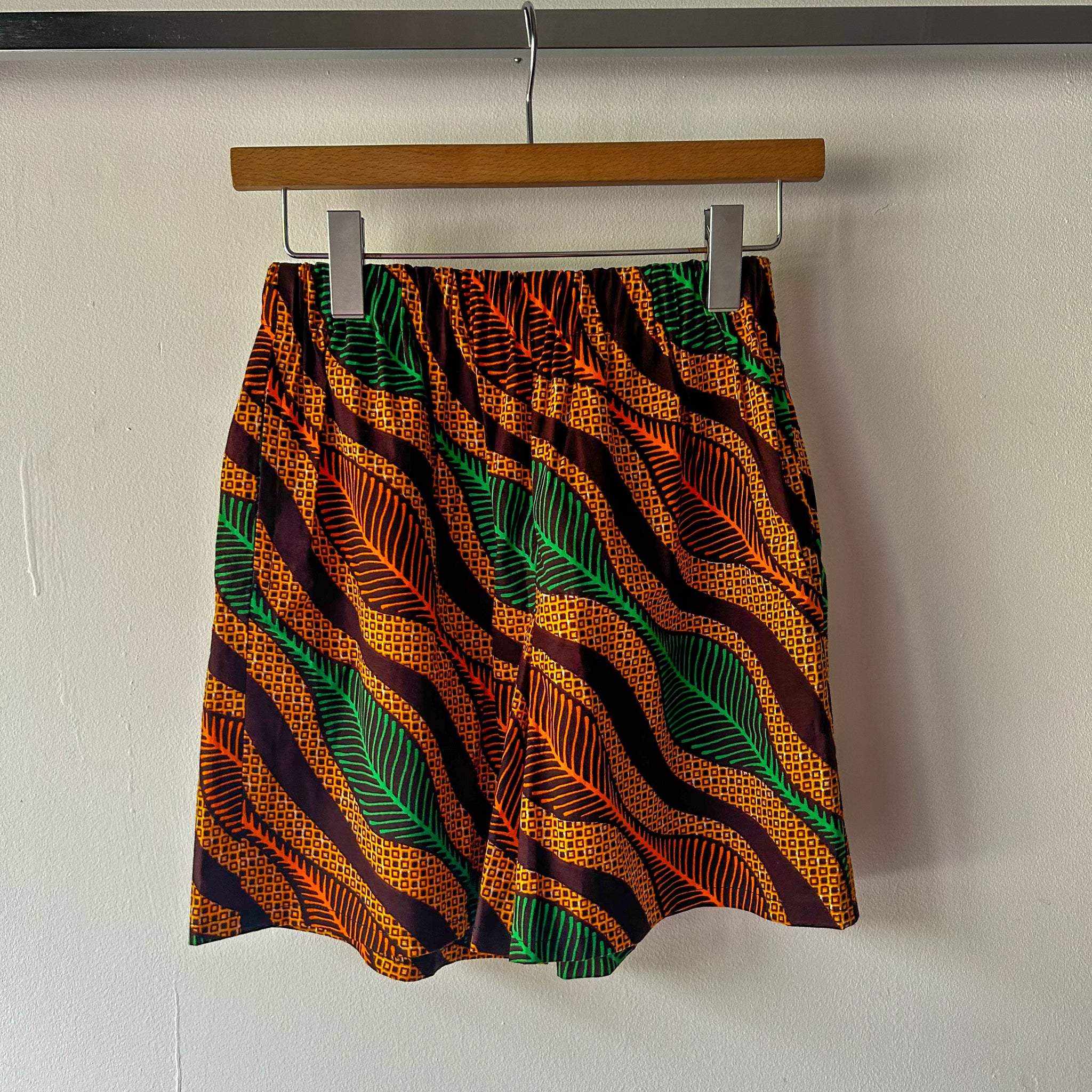 Cradle Handmadeアフリカ布ショートパンツ(Yellow Leaves)