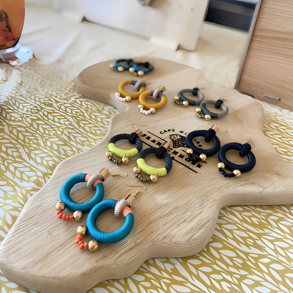 Pichulik アフリカン ピアス Alpha (Mustard Grey)