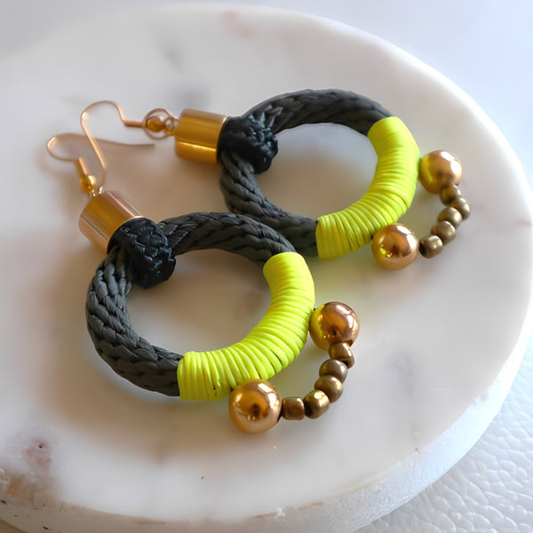 Pichulik アフリカン ピアス Alpha (Olive Yellow)