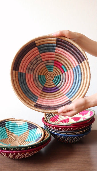 南アフリカ雑貨　手編みカゴ（Colourful）