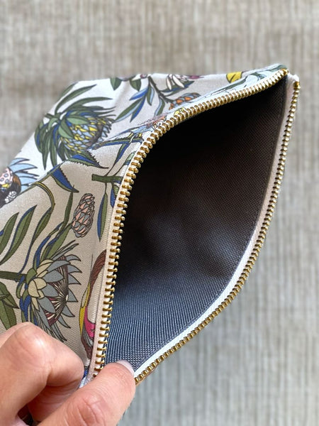 aLoveSupreme マチ付きポーチ　 ブルームLight Blue