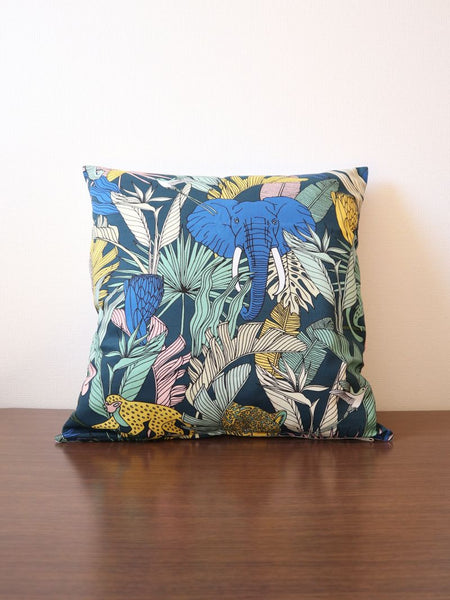 aLoveSupreme クッションカバー　ワイルドアニマルBlue