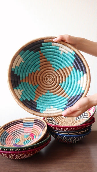 南アフリカ雑貨　手編みカゴ（Turquoise）