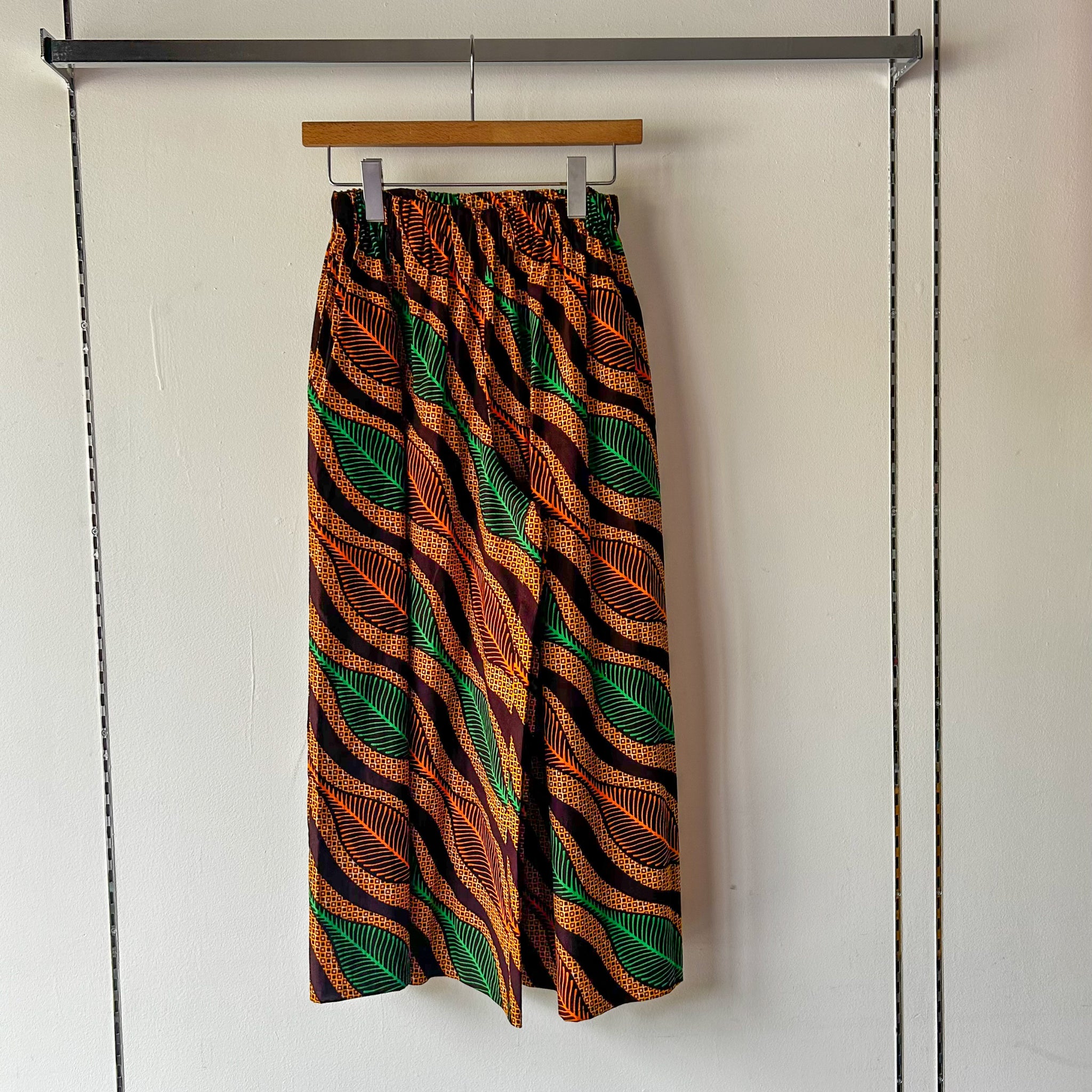 Cradle Handmadeアフリカ布ロングパンツ(Yellow leaves)