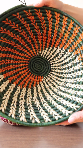 南アフリカ雑貨　手編みカゴ（Green/Orange/White）