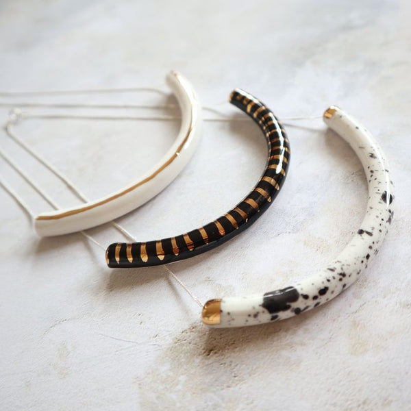 Nina Bosch 南アフリカ陶器 White/Gold/Linedネックレス