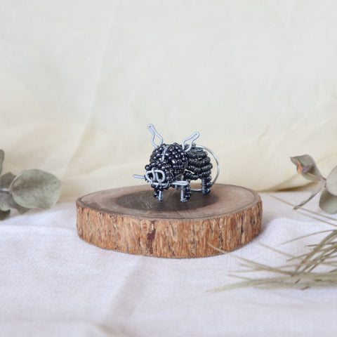 アニマルキーホルダー　イボイノシシ(grey)