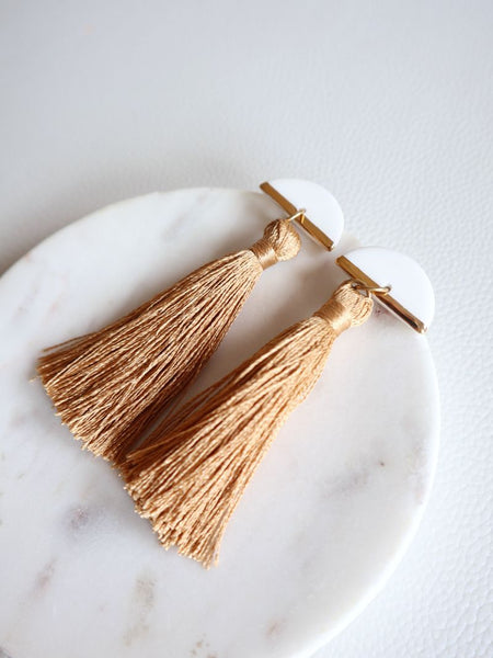 Nina Bosch 南アフリカ陶器 Halfmoon Tasselピアス(White)