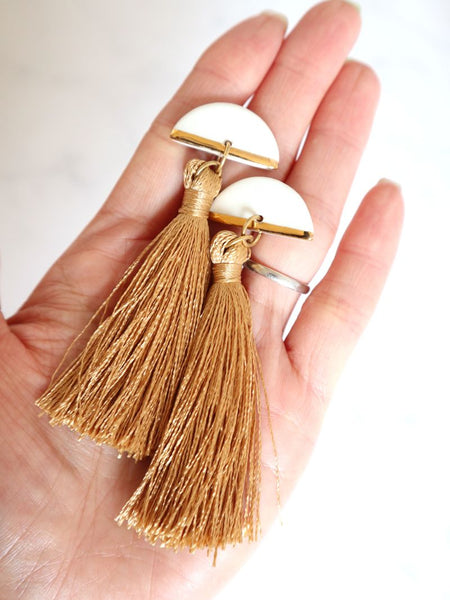 Nina Bosch 南アフリカ陶器 Halfmoon Tasselピアス(White)