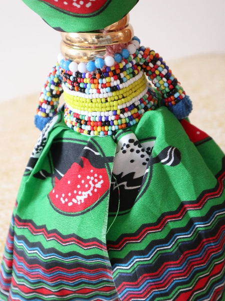 ンデベレ人形 Present