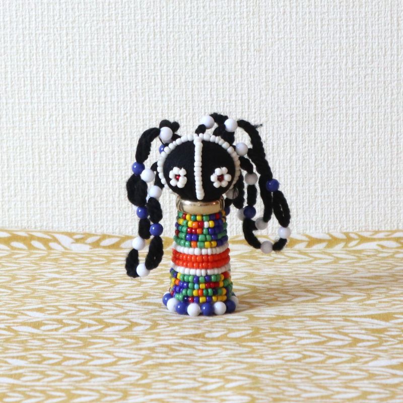 ンデベレ人形　Little Miss Positive