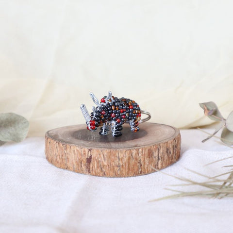 アニマルキーホルダー　サイ(red/black)