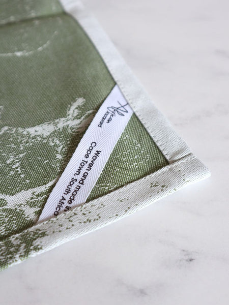 African Jacquard Wildlife ティータオル Rhinos Green