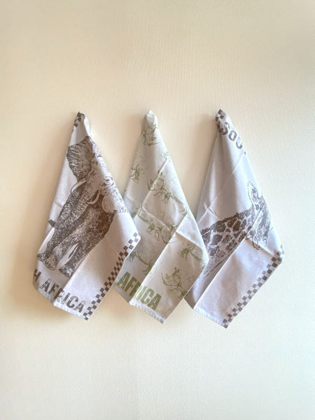 African Jacquard Wildlife ティータオル Rhinos Green