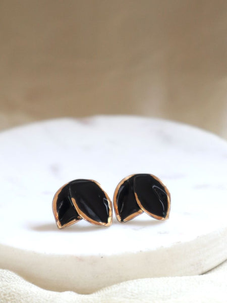 Nina Bosch 南アフリカ陶器 ワイルドオーキッド ピアス S (Black)